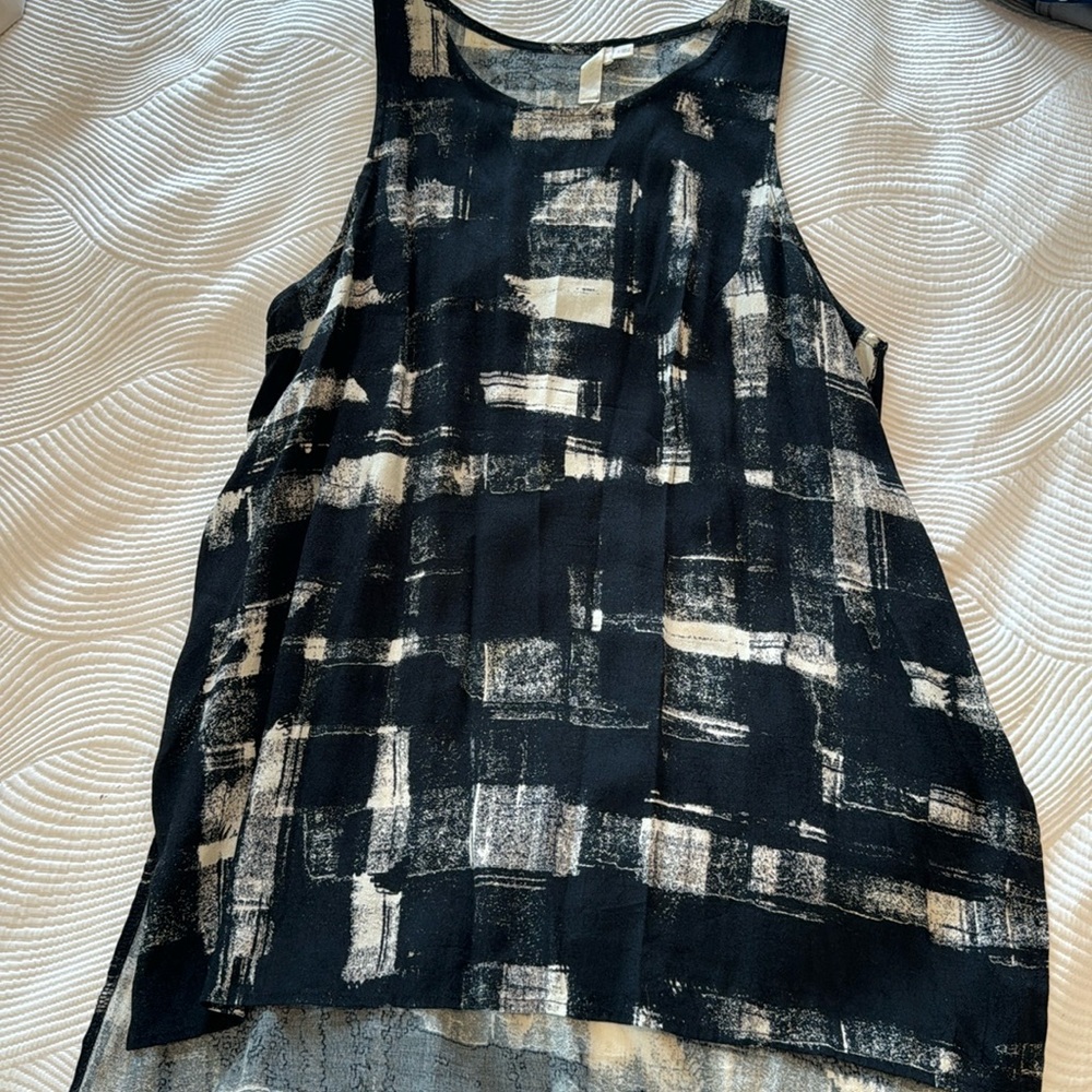 Lush size small swing tank